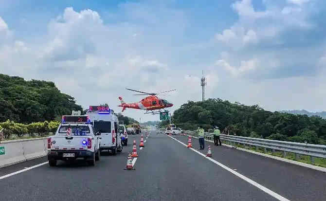 武冈高速公路汽车救援案例